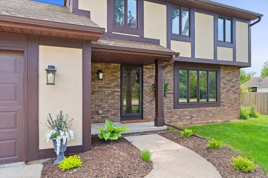 1531 Lost Dauphin Road, De Pere, WI 54115 - #2