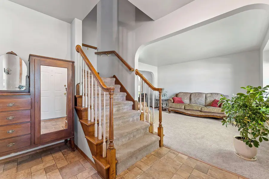 2038 Emerald Drive, Green Bay, WI 54311 - #2