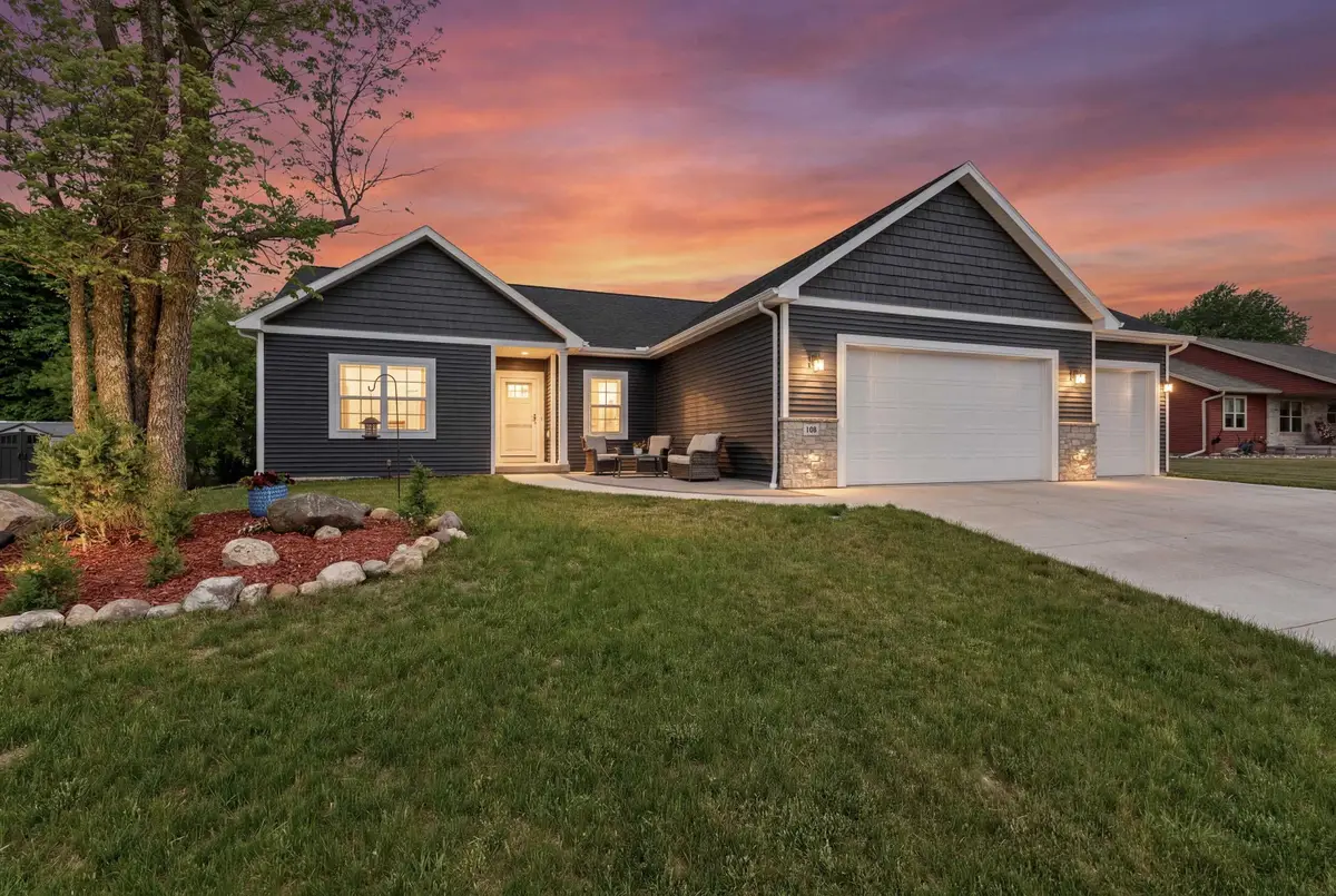 108 River Court, Theresa, WI 53091-9546 - #1