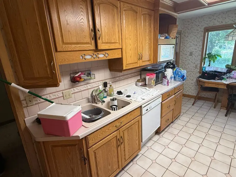 166 N Clinton Avenue, Clintonville, WI 54929-1251 - #3