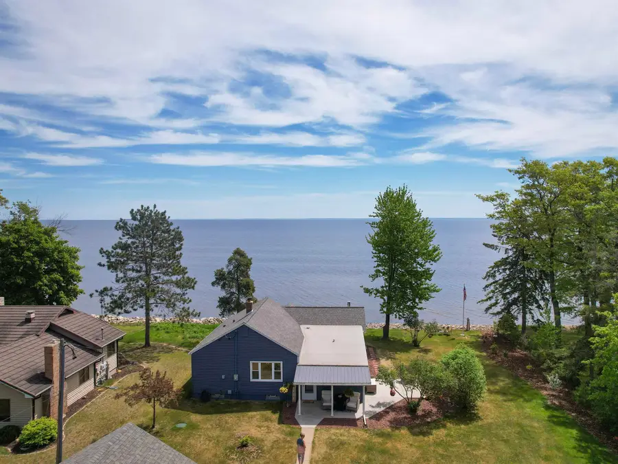 N1420 Shore Drive, Marinette, WI 54143 - #3