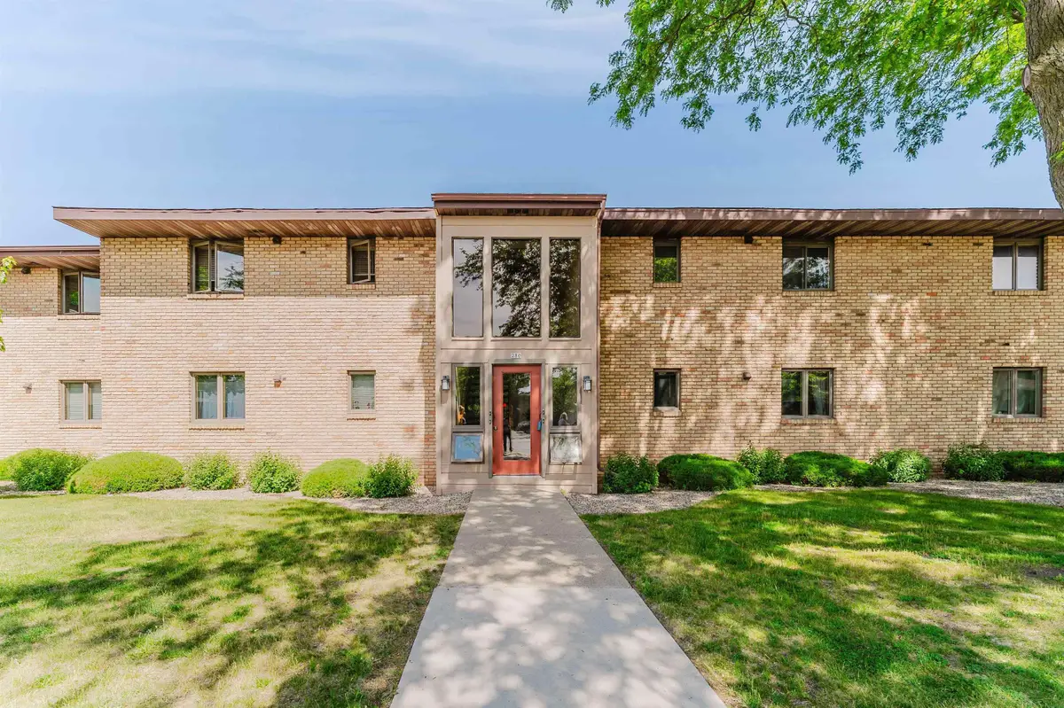 280 N Campbell Road #C, Oshkosh, WI 54902 - #1