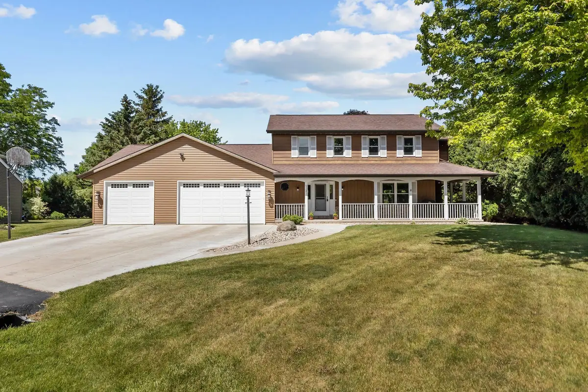 1245 Weatherwood Drive, Neenah, WI 54956-1169 - #1