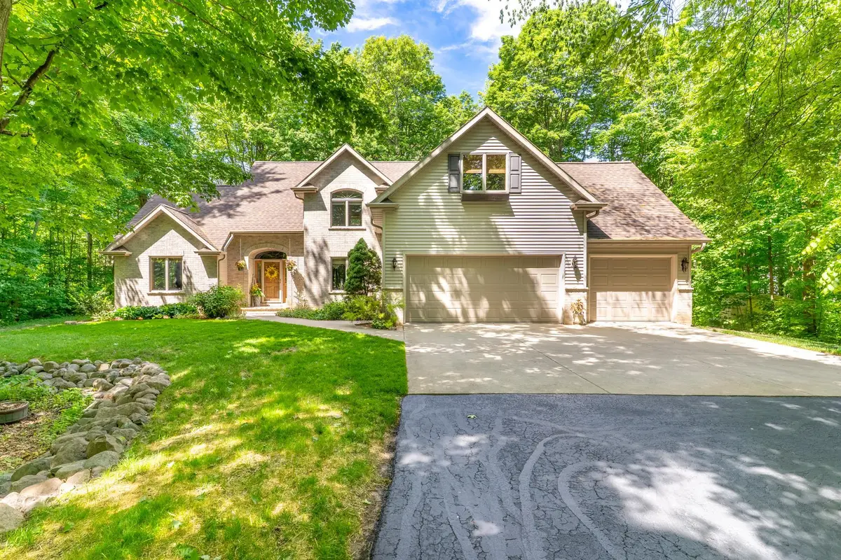 1825 Pine Tree Court, Luxemburg, WI 54217-1356 - #1