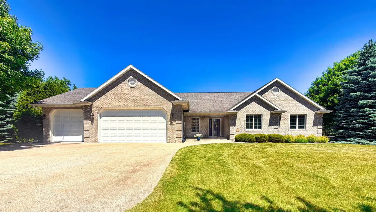 74 Stonefield Court, Oshkosh, WI 54902 - #1