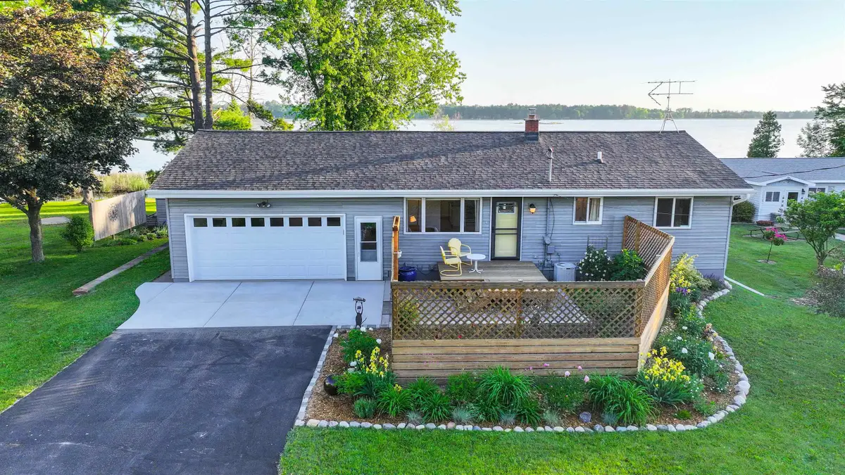 E5654 Waukaunaka Street, Weyauwega, WI 54983 - #1