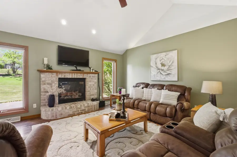 1735 Orange Blossom Drive, Green Bay, WI 54313 - #2