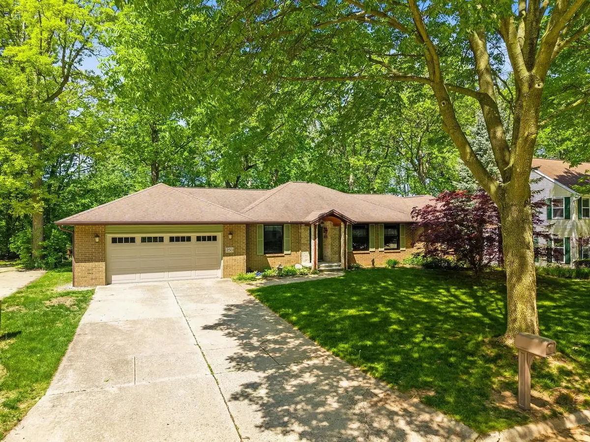 250 Traders Point, Green Bay, WI 54302-5235 - #1