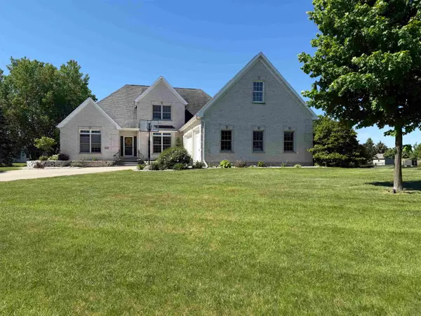 4447 Harbor Village Drive, OMRO, WI 54963