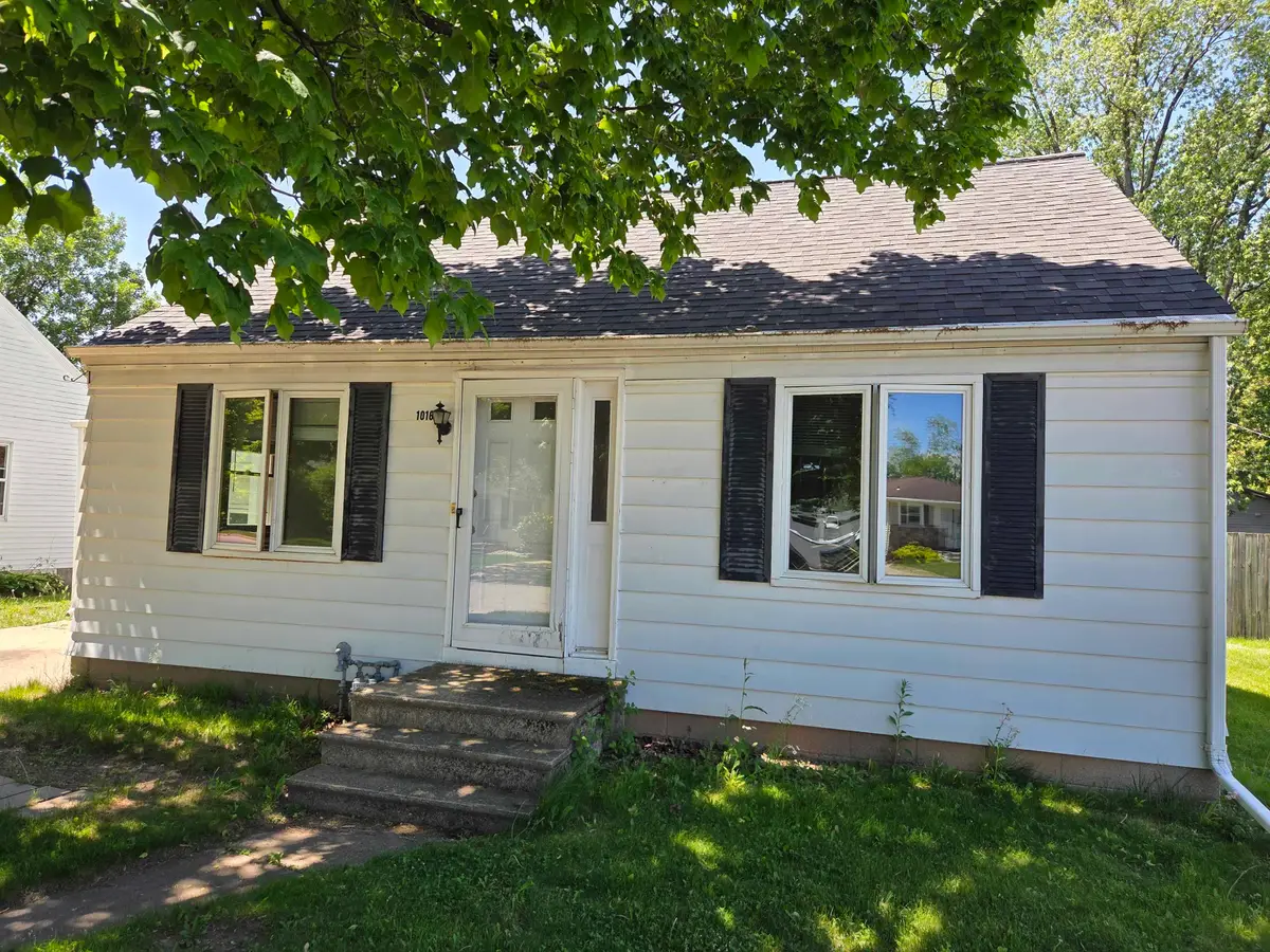 1016 Cleveland Street, Green Bay, WI 54304 - #1