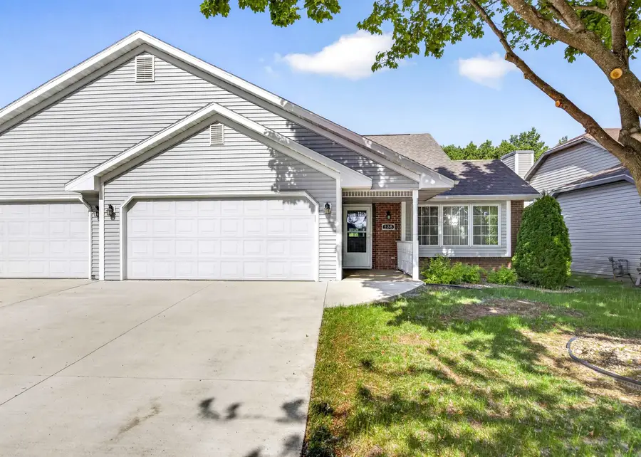 238 Lake Pointe Drive, Oshkosh, WI 54904 - #2