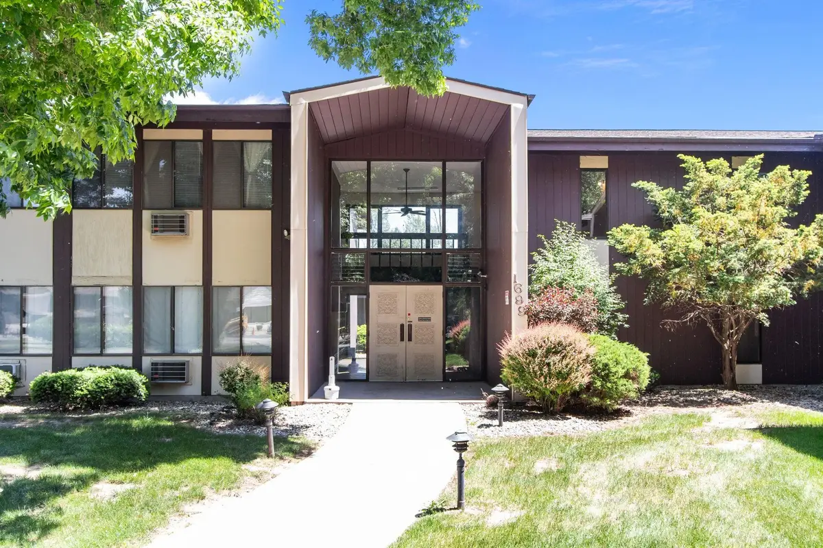 1699 Alcan Drive #210, Menasha, WI 54952 - #1