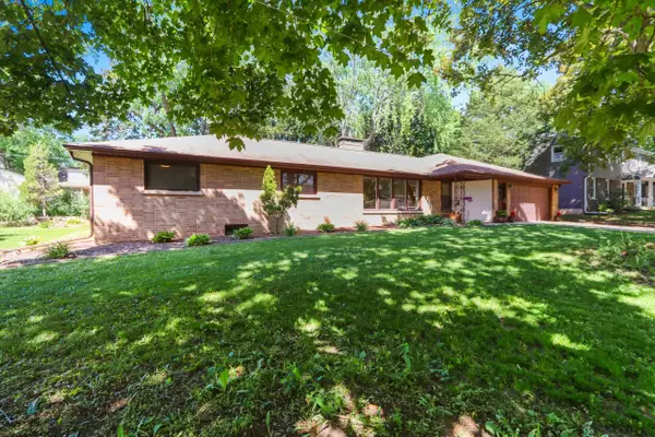 231 Sioux Lane, GREEN BAY, WI 54301
