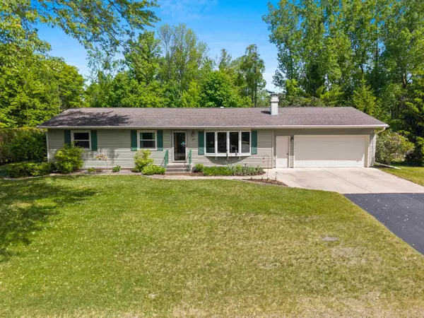 204 W Highland Drive, OCONTO FALLS, WI 54154