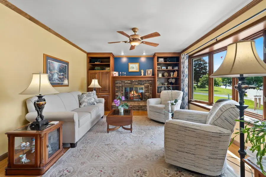 204 W Highland Drive, Oconto Falls, WI 54154 - #3