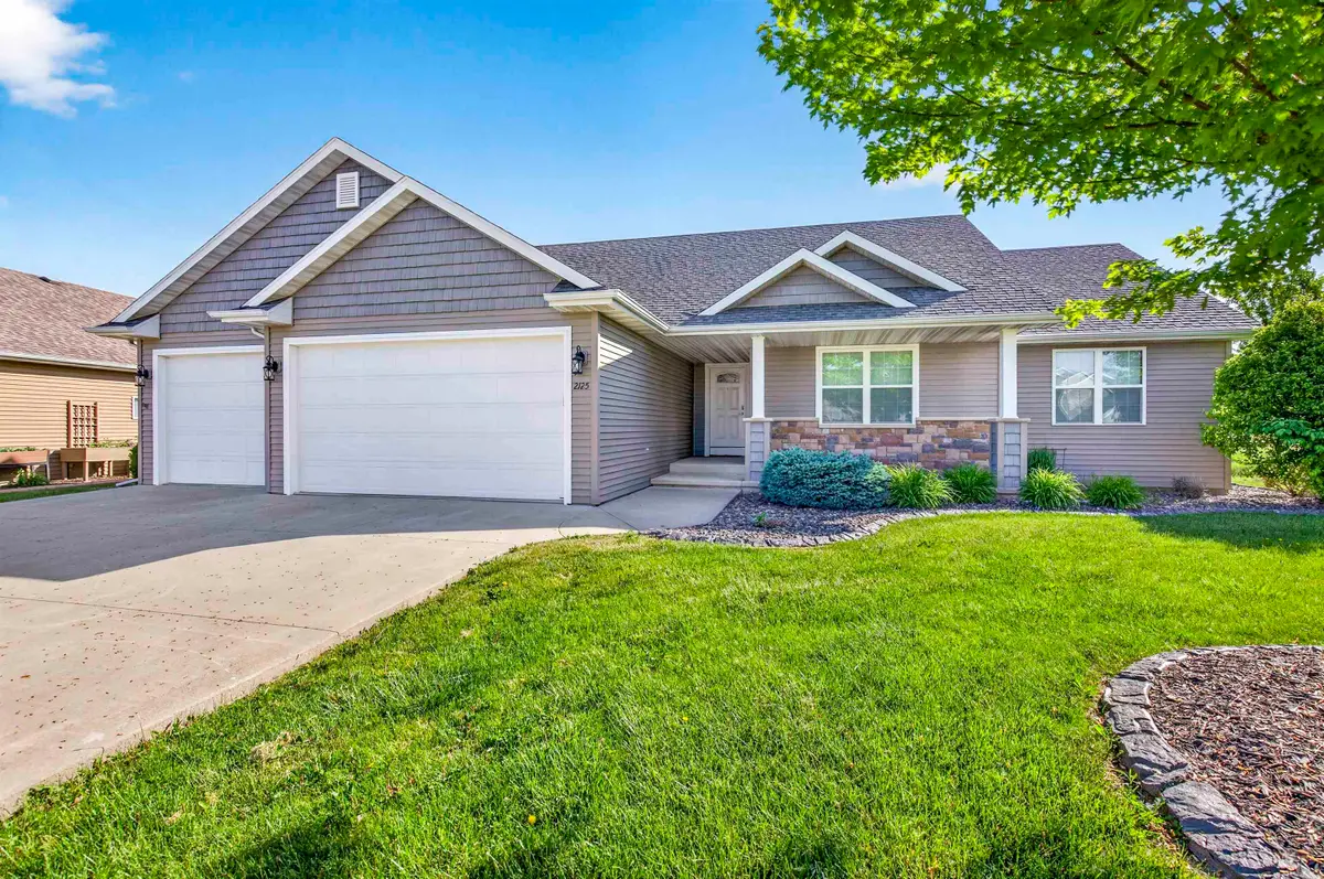 2125 Windflower Drive, Neenah, WI 54956 - #1