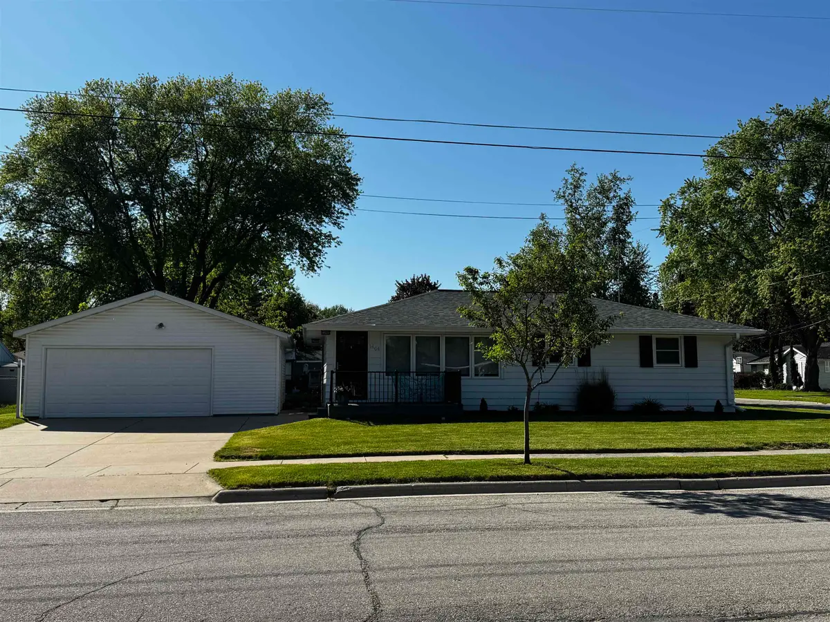 1404 Spence Street, Green Bay, WI 54304-3242 - #1