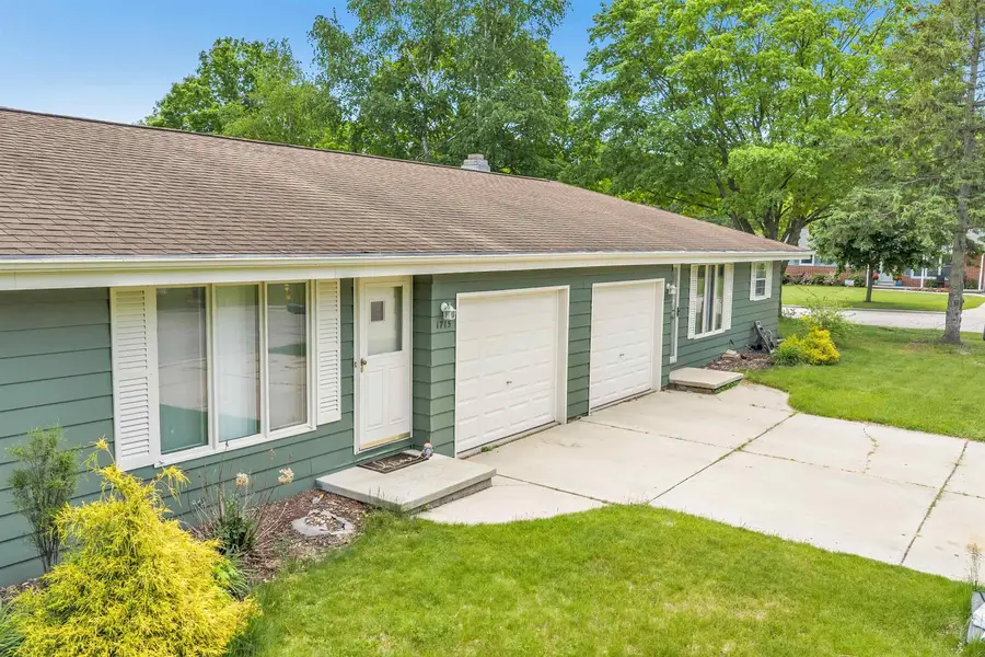1715 Edgehill Drive, Green Bay, WI 54304 - #3