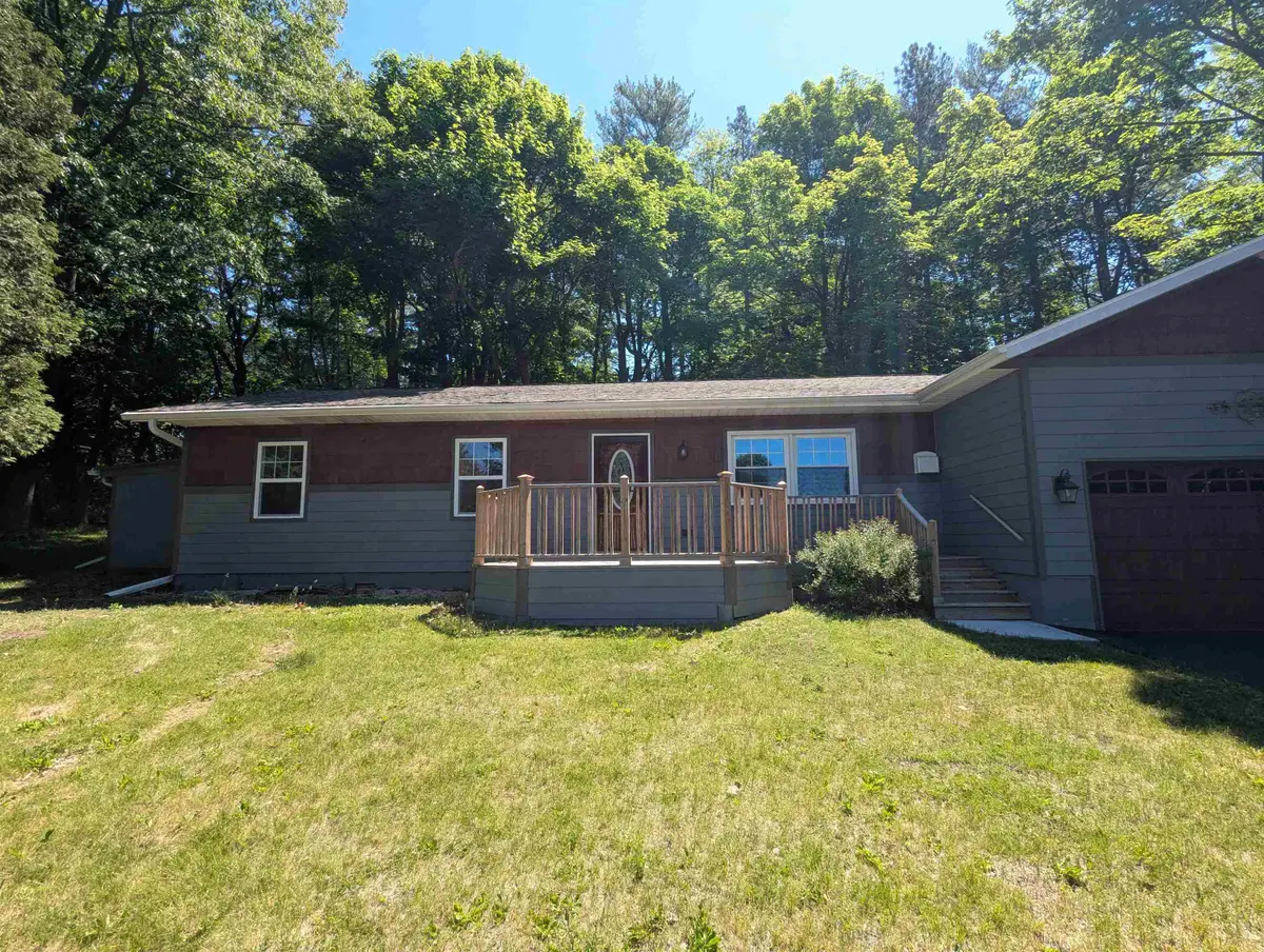 462 N 7th Place, Sturgeon Bay, WI 54235 - #1