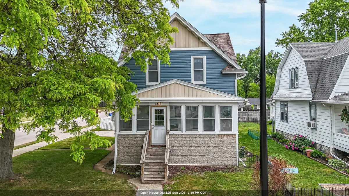402 E Lincoln Avenue, Oshkosh, WI 54901 - #1