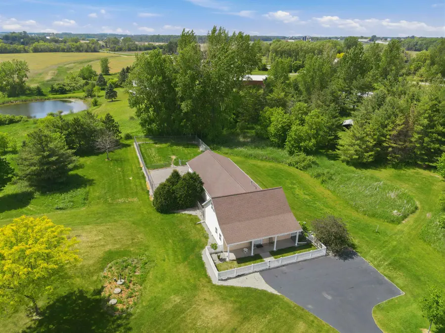 W3549 Center Valley Road, Appleton, WI 54913 - #3