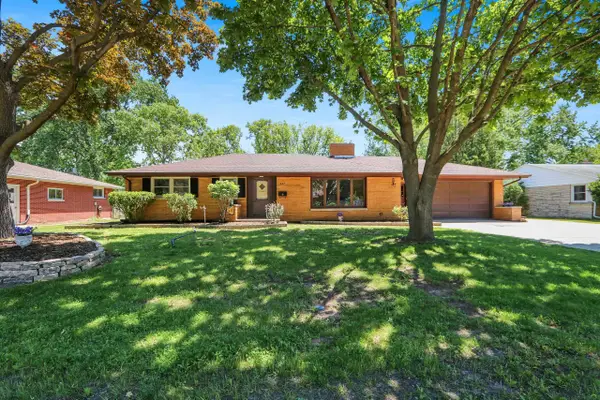 237 S Clay Street, DE PERE, WI 54115-3425