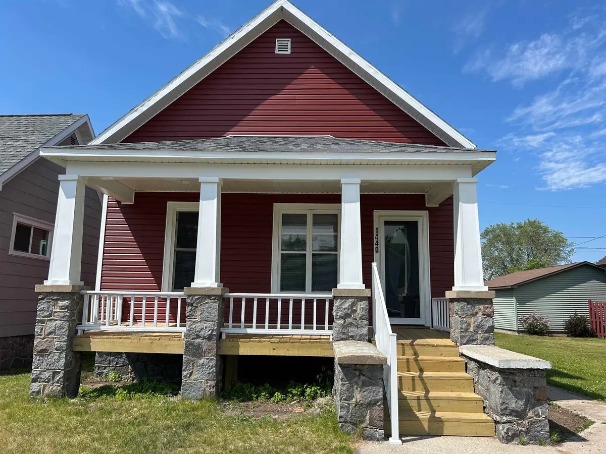 1440 Garfield Avenue, Marinette, WI 54143 - #1