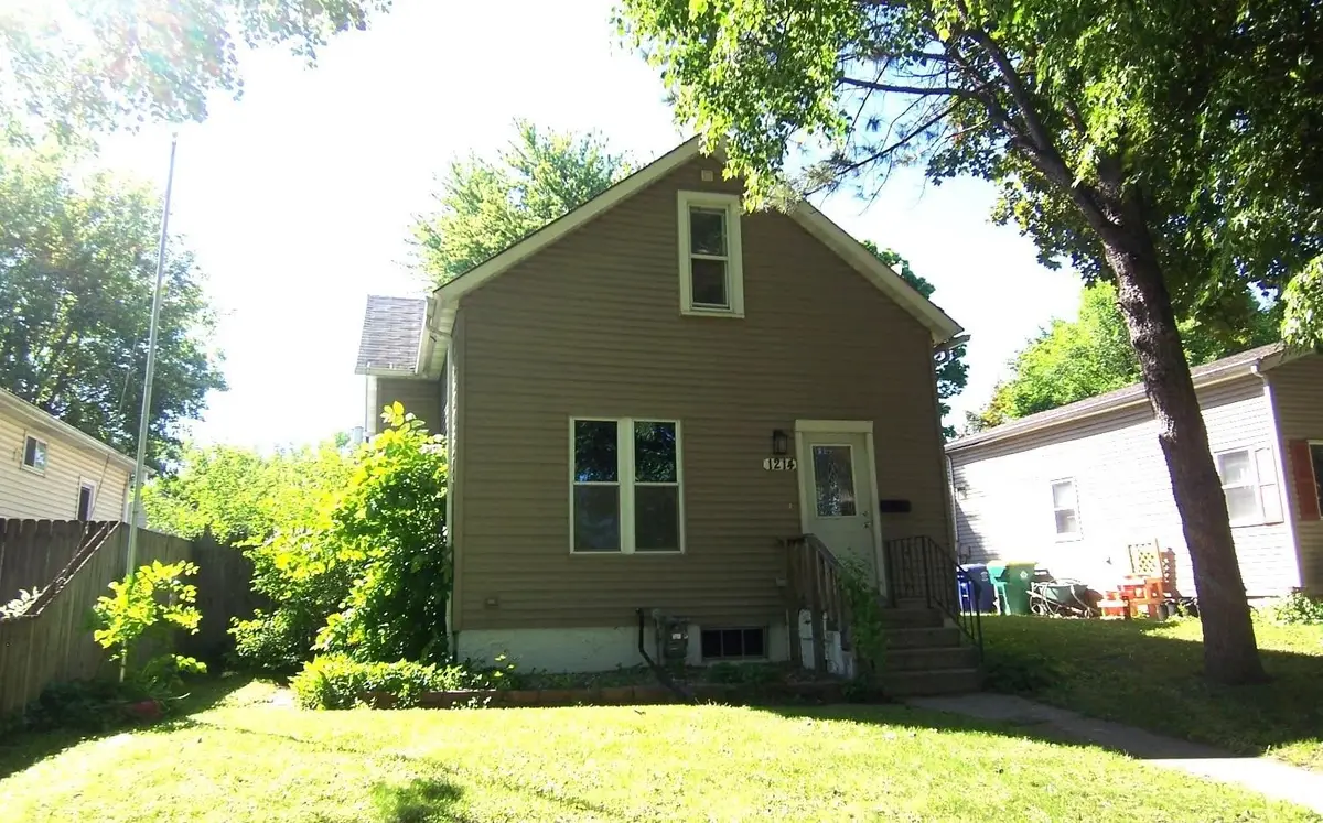 1214 S Greenwood Avenue, Green Bay, WI 54304-2653 - #1