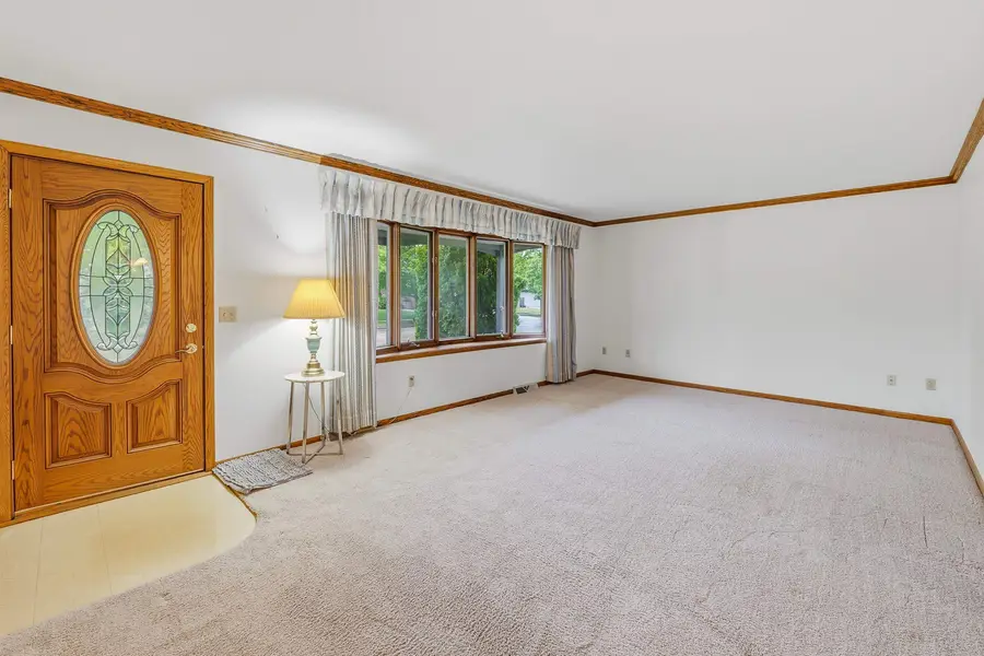 542 Wakefield Avenue, Fond Du Lac, WI 54935 - #3
