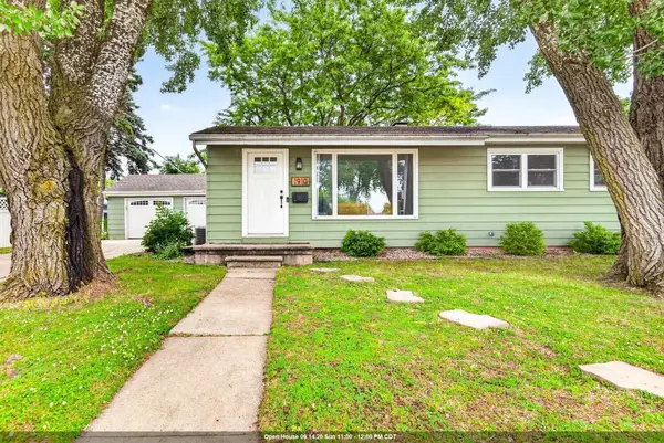 1910 Georgia Street, OSHKOSH, WI 54902