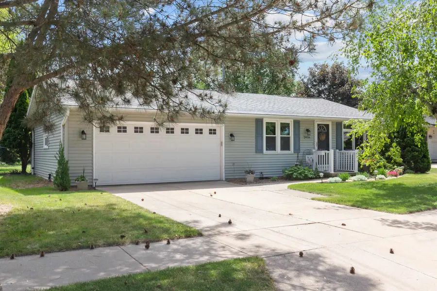 2416 N Elinor Street, Appleton, WI 54914-2010 - #2