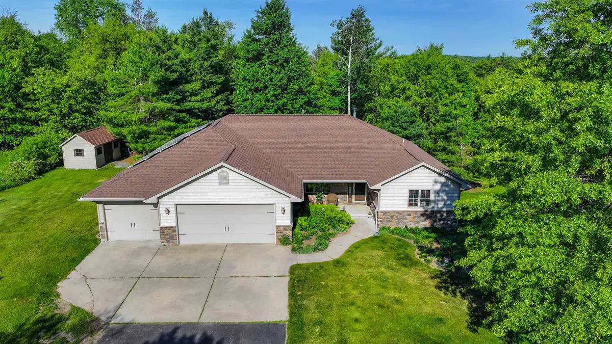 E3093 High Point Ridge Drive, Waupaca, WI 54981 - #1