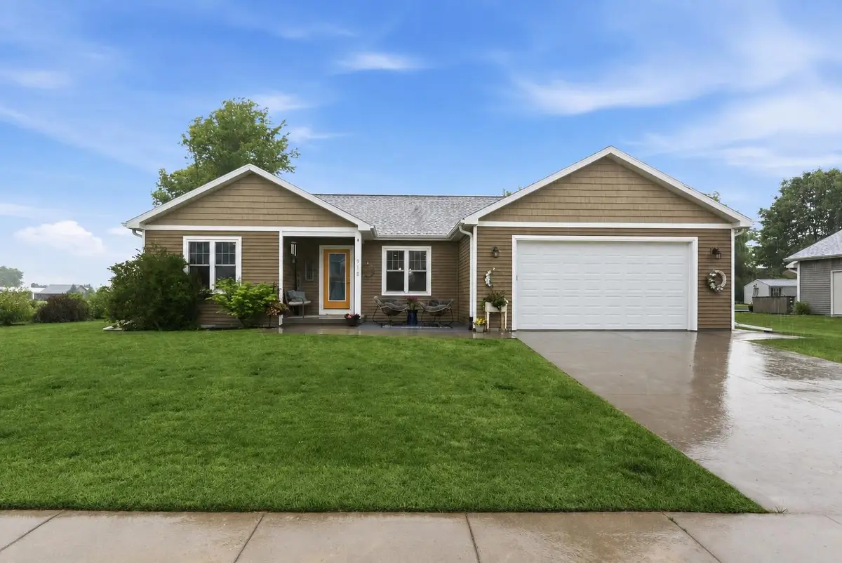 918 Taft Lane, Waupun, WI 53963-8101 - #1