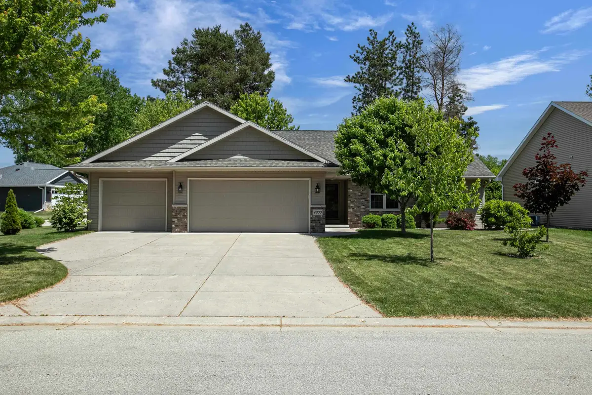 4800 N Indigo Lane, Appleton, WI 54913 - #1