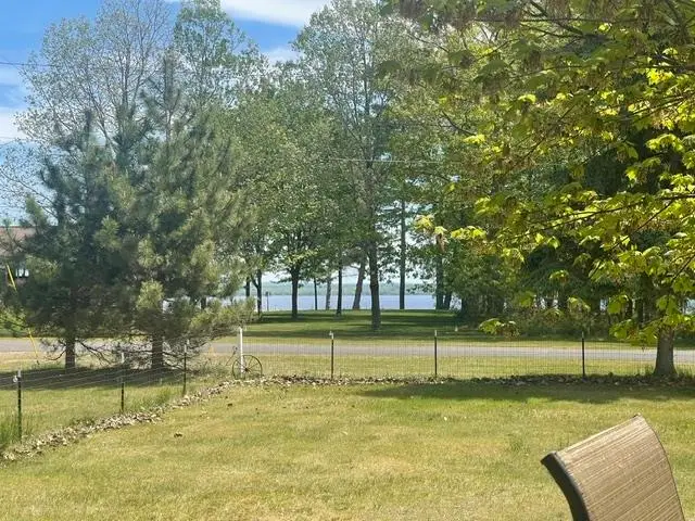 2601 W 2nd Avenue, Gladstone, MI 49837 - #2