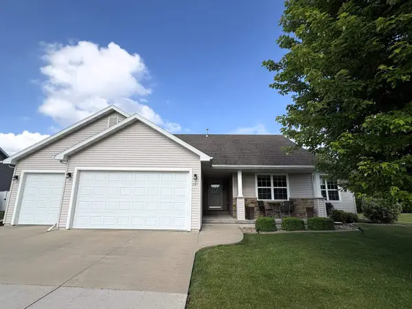 1578 Lone Oak Drive, NEENAH, WI 54956-6541