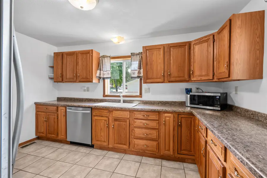 17 N 5th Street, Winneconne, WI 54986 - #2