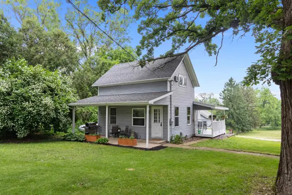 6724 Hillside Road, PICKETT, WI 54964