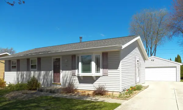 941 S 41st Street, MANITOWOC, WI 54220-4711