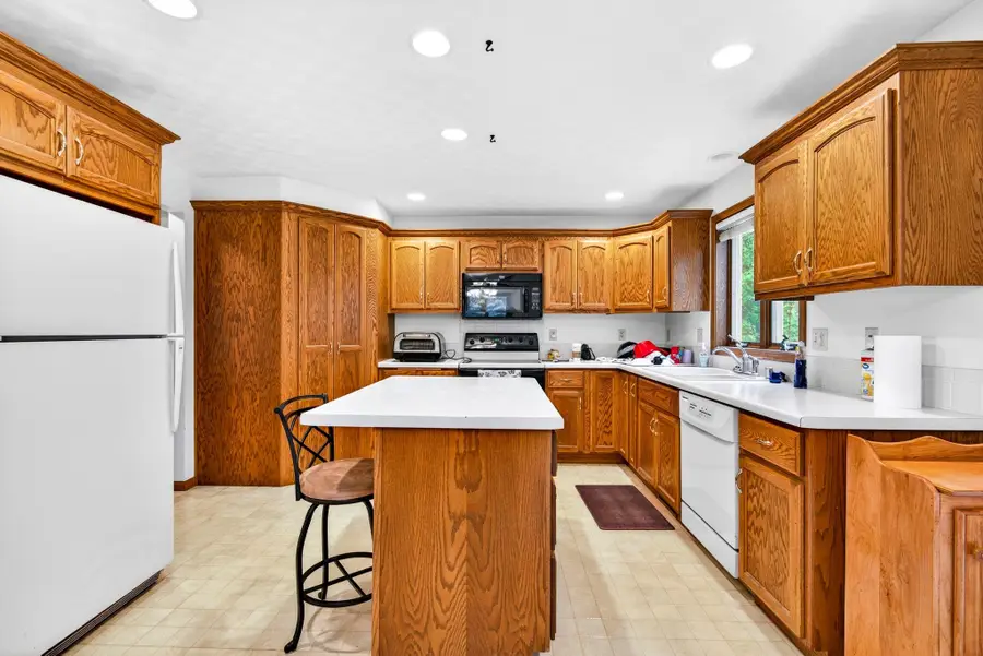 101 E Kennedy Avenue, Kimberly, WI 54136 - #3