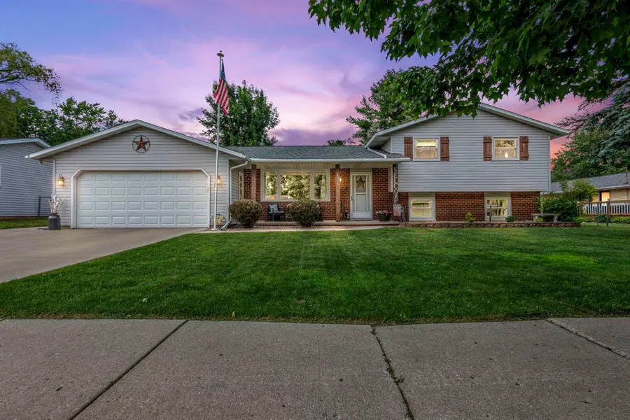 1396 Ponderosa Avenue, Green Bay, WI 54313 - #2