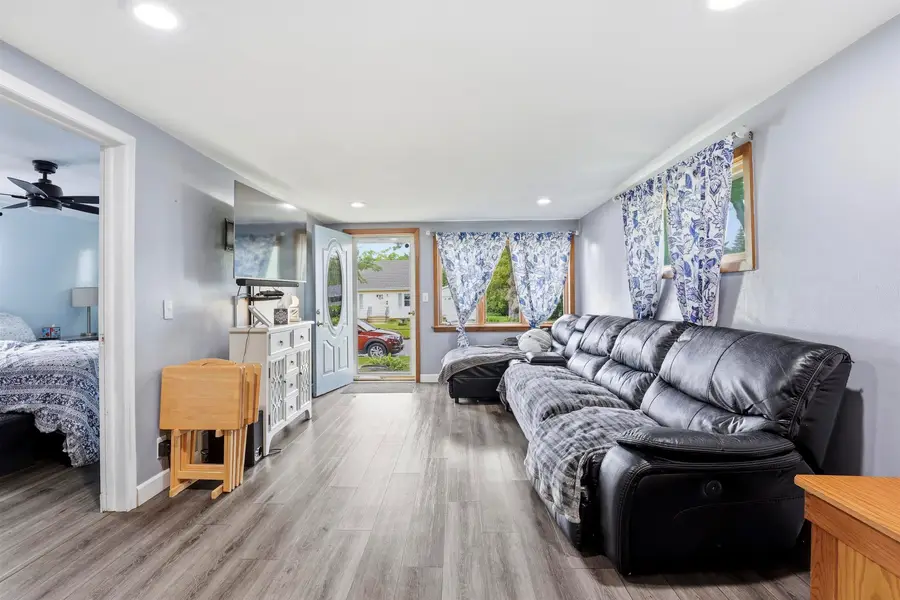 709 E Goodall Street, Appleton, WI 54915-2438 - #2