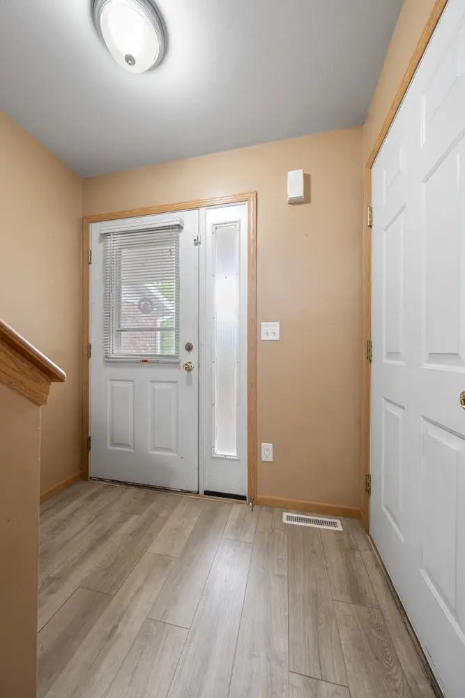 2551 Telluride Trail #F, Green Bay, WI 54313-3980 - #3