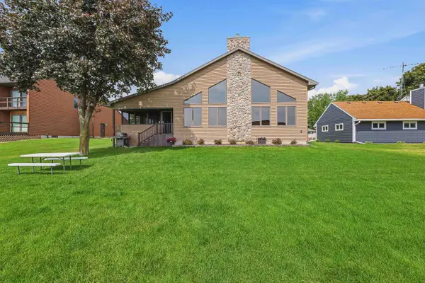 6322 Black Wolf Point Road, OSHKOSH, WI 54902