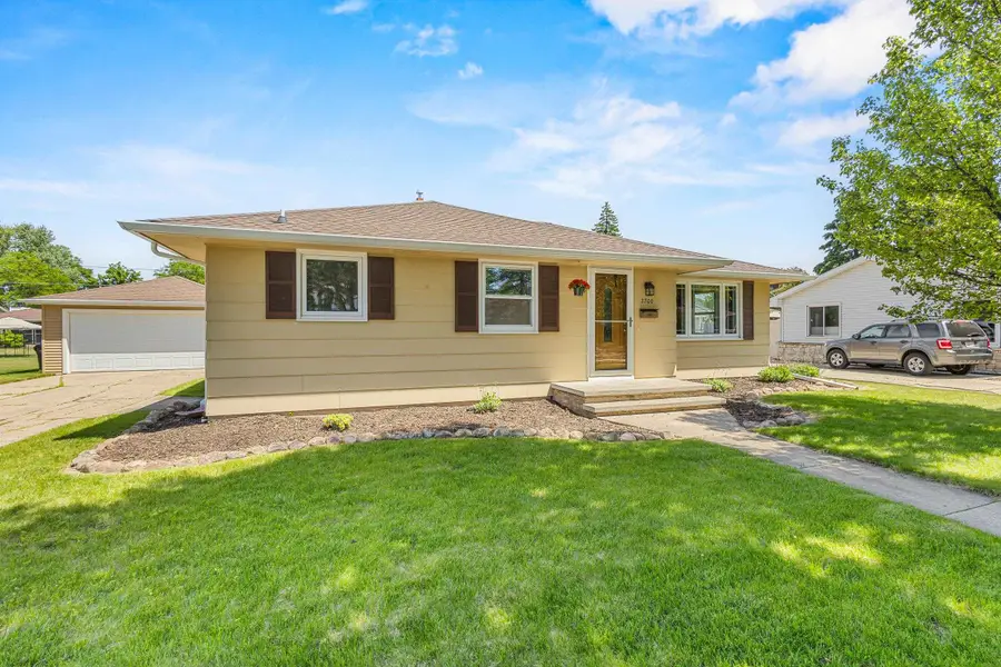 2700 N Lillian Court, Appleton, WI 54911-2243 - #3