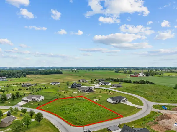 Sunset View Circle #48, KAUKAUNA, WI 54130