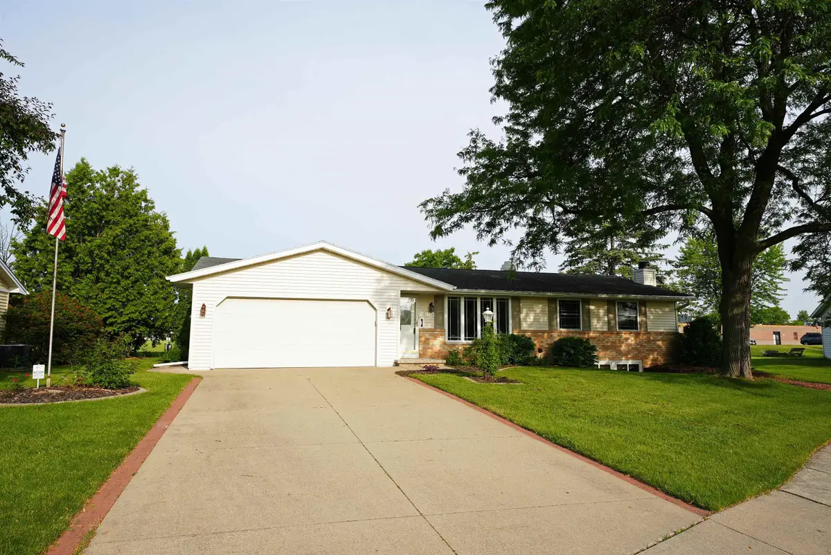1238 Stine Way, De Pere, WI 54115-1013 - #1