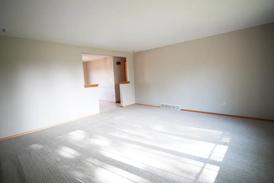1238 Stine Way, De Pere, WI 54115-1013 - #2