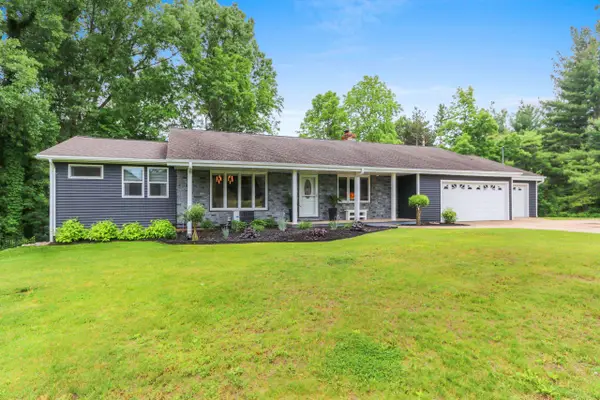 389 Sunlite Drive, ONEIDA, WI 54155-9218