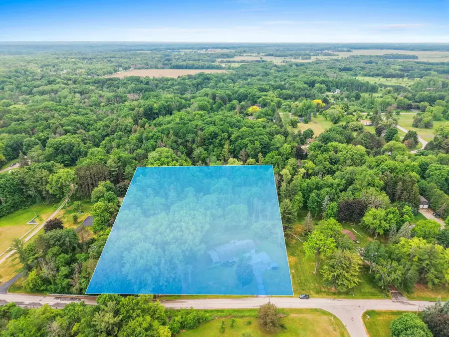 389 Sunlite Drive, Oneida, WI 54155-9218 - #2